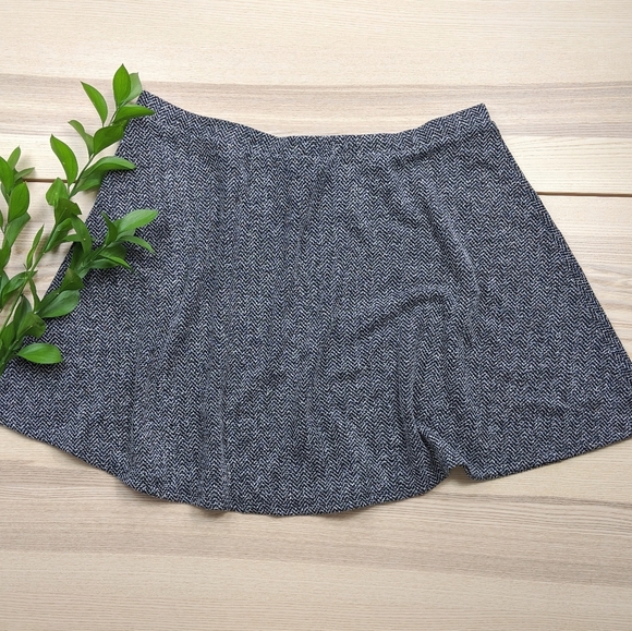 FINAL SALE 🆕🌿gap SKIRT🌿 - Picture 6 of 8